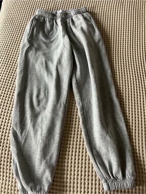 Gray Elastic-Waist Sweatpants